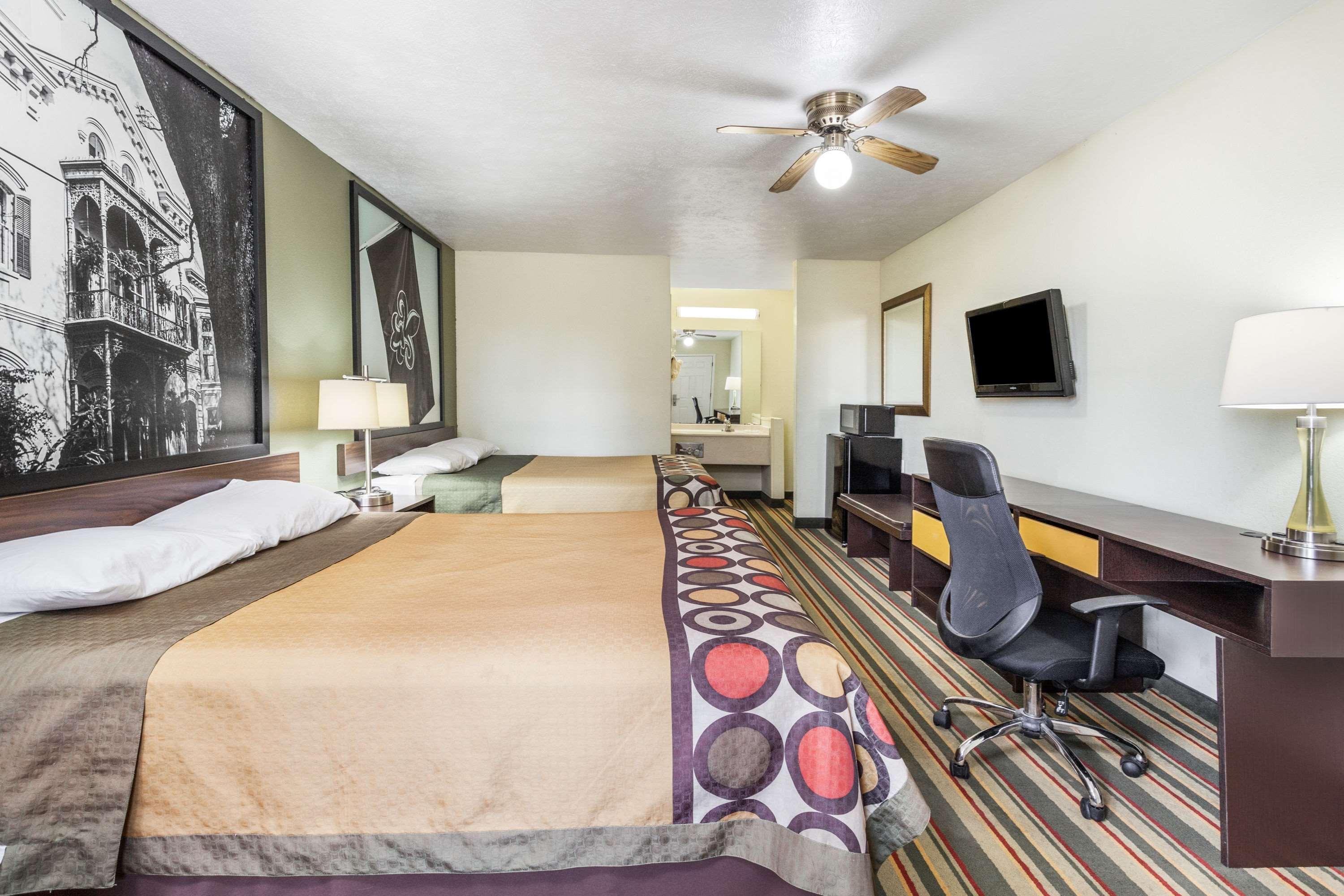 ซูเปอร์ 8 บาย วินด์แฮม บรูคเฮฟเวน Hotel บรูคเฮเวน ภายนอก รูปภาพ
