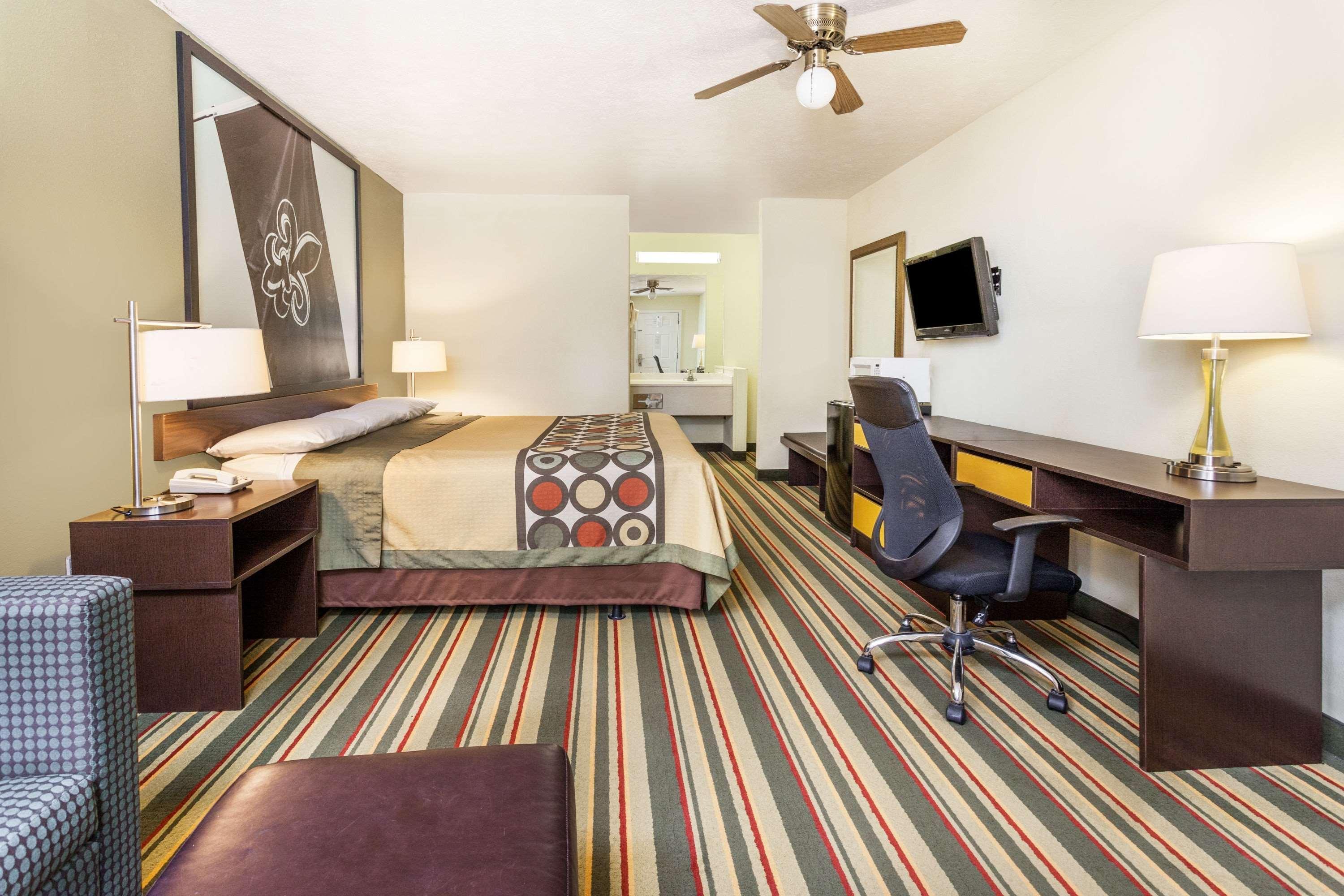 ซูเปอร์ 8 บาย วินด์แฮม บรูคเฮฟเวน Hotel บรูคเฮเวน ภายนอก รูปภาพ